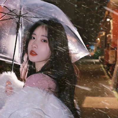 隔壁的吸血鬼美眉